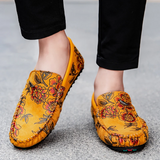 Leren herenloafers met bloemmotief