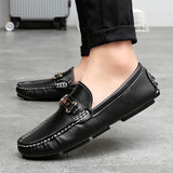 Klassieke glanzende leren herenloafers
